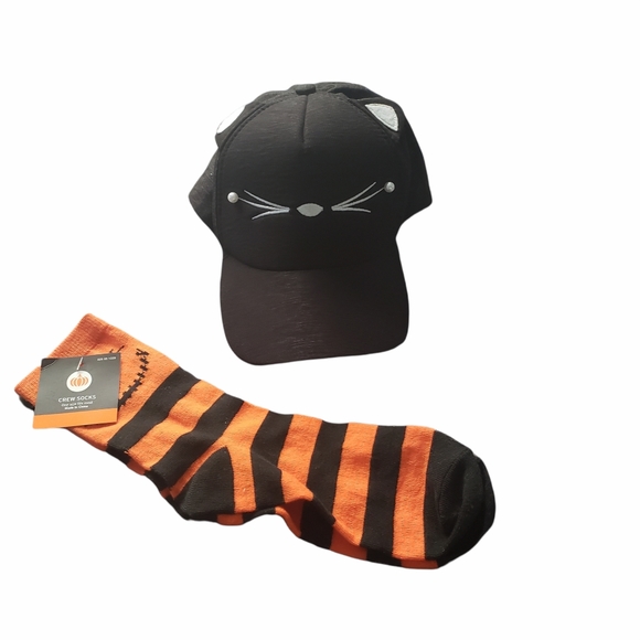 Unknown Accessories - Halloween Pumpkin Socks and Black Cat Hat